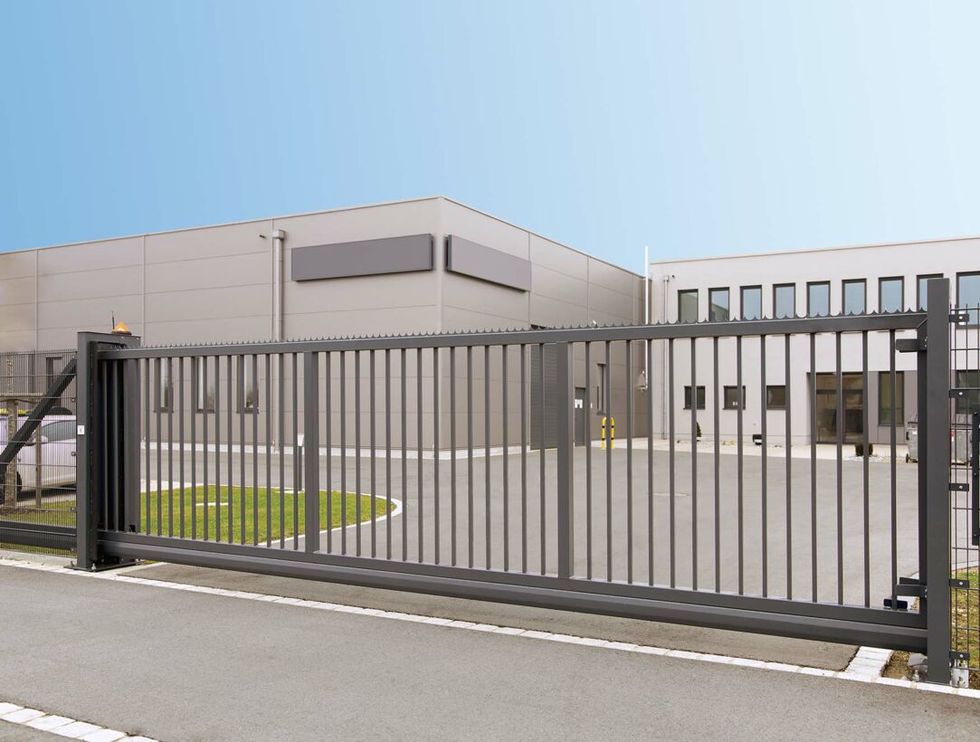 Rolltor_Wuerges_MG_2700_RGB_150dpi Rolltor_Wuerges_MG_2700_RGB_150dpi