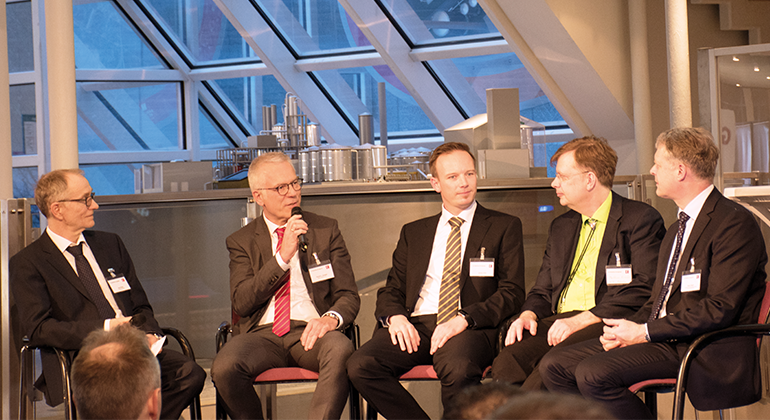 Podiumsdiskussion_Robotics_Kongress