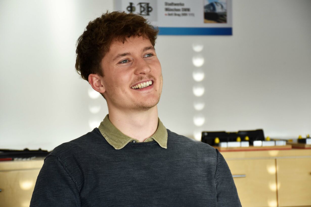 _MAY2259_bearb _MAY2259_bearb