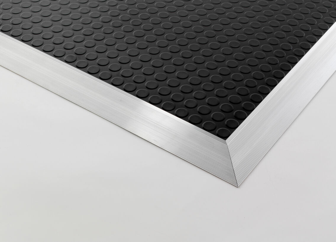 Schaltmatte_schwarz_18x13_300dpi
